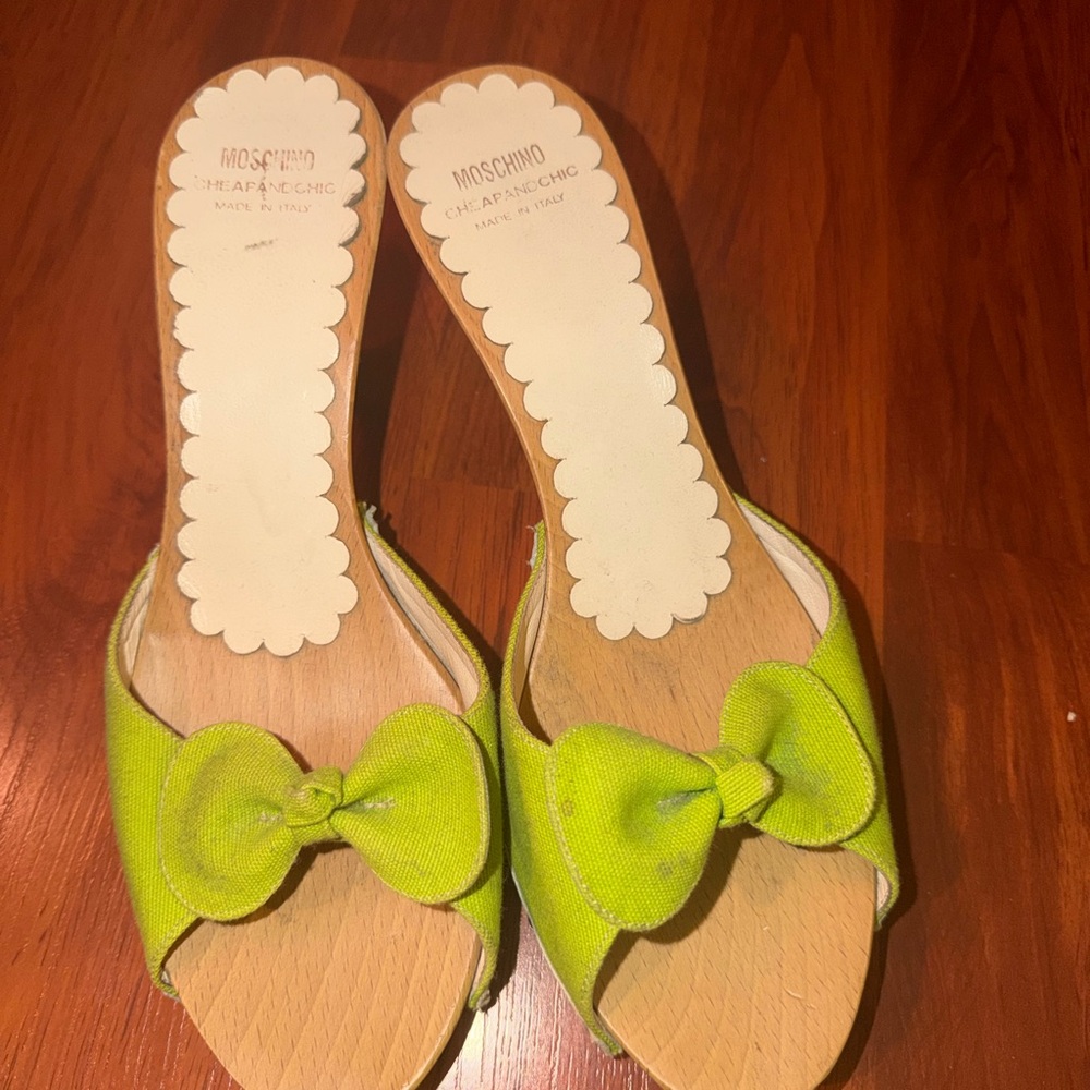Moschino Lime Green Bow Mules